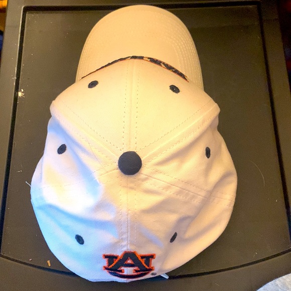 Auburn hat - Picture 2 of 2